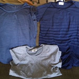 Athleta workout tops Large